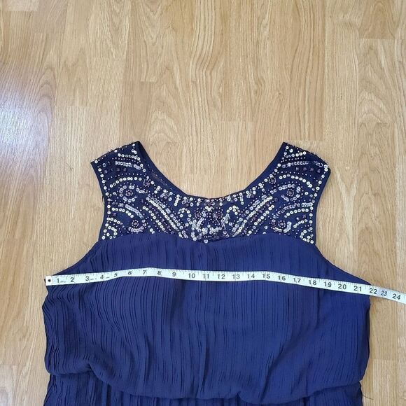 Alex Evenings Sleeveless Micropleated Gown Sz 16W - Picture 9 of 12